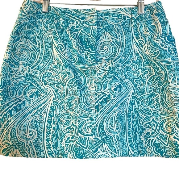Skort teal and white contemporary print. Belt loops and front pockets size 10P
C - Picture 2 of 15